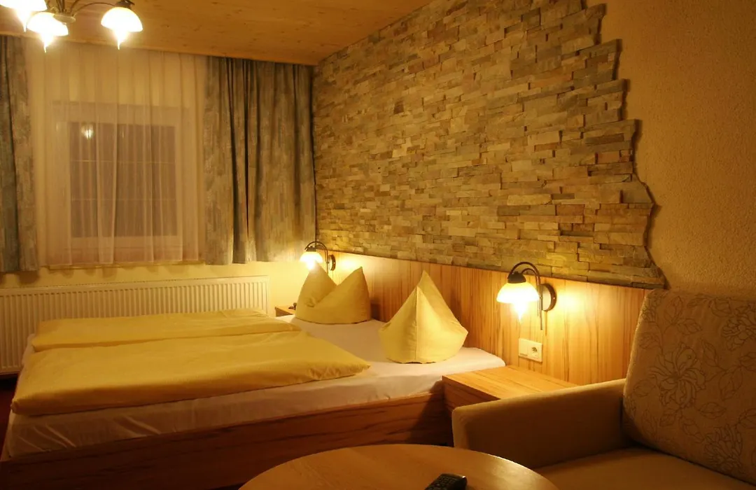 Wanderhotel Grüner Baum-1